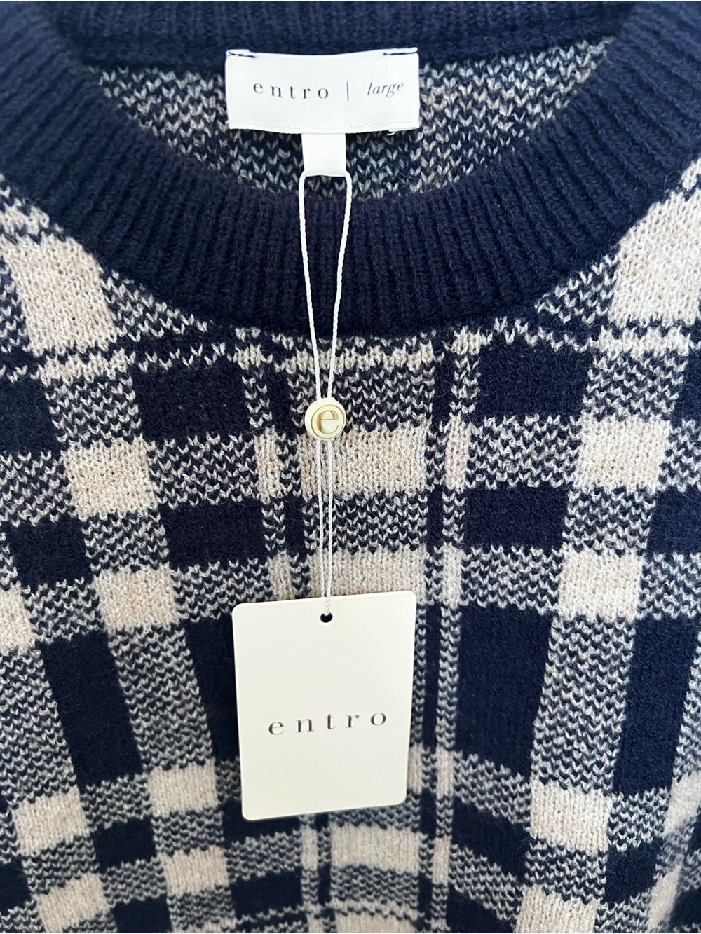 NWT Entro Navy & Cream Plaid Short Sleeve Sweater | Size L - Picture 3 of 8